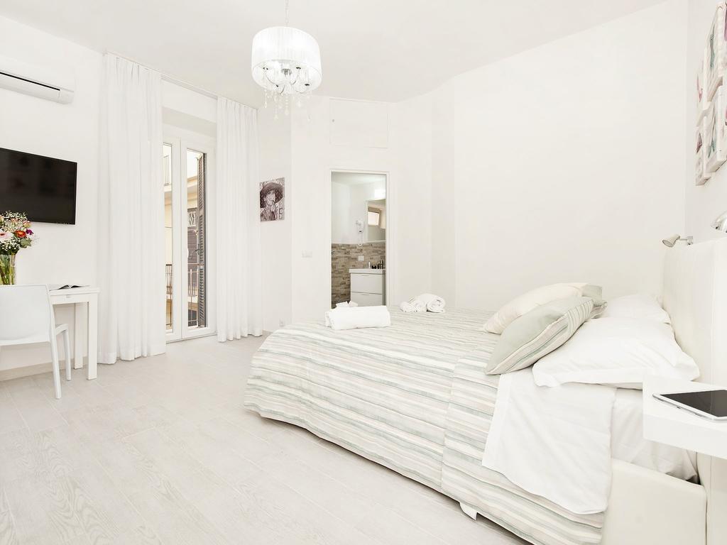 White Flat Termini Apartment Rome Bilik gambar