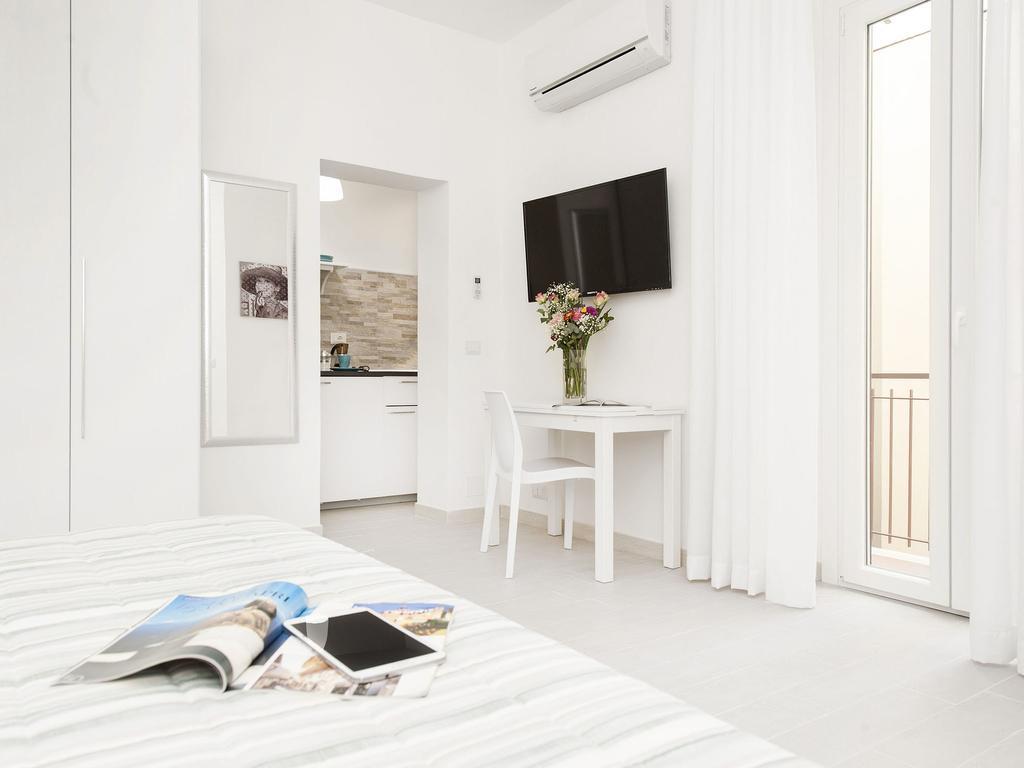 White Flat Termini Apartment Rome Bilik gambar
